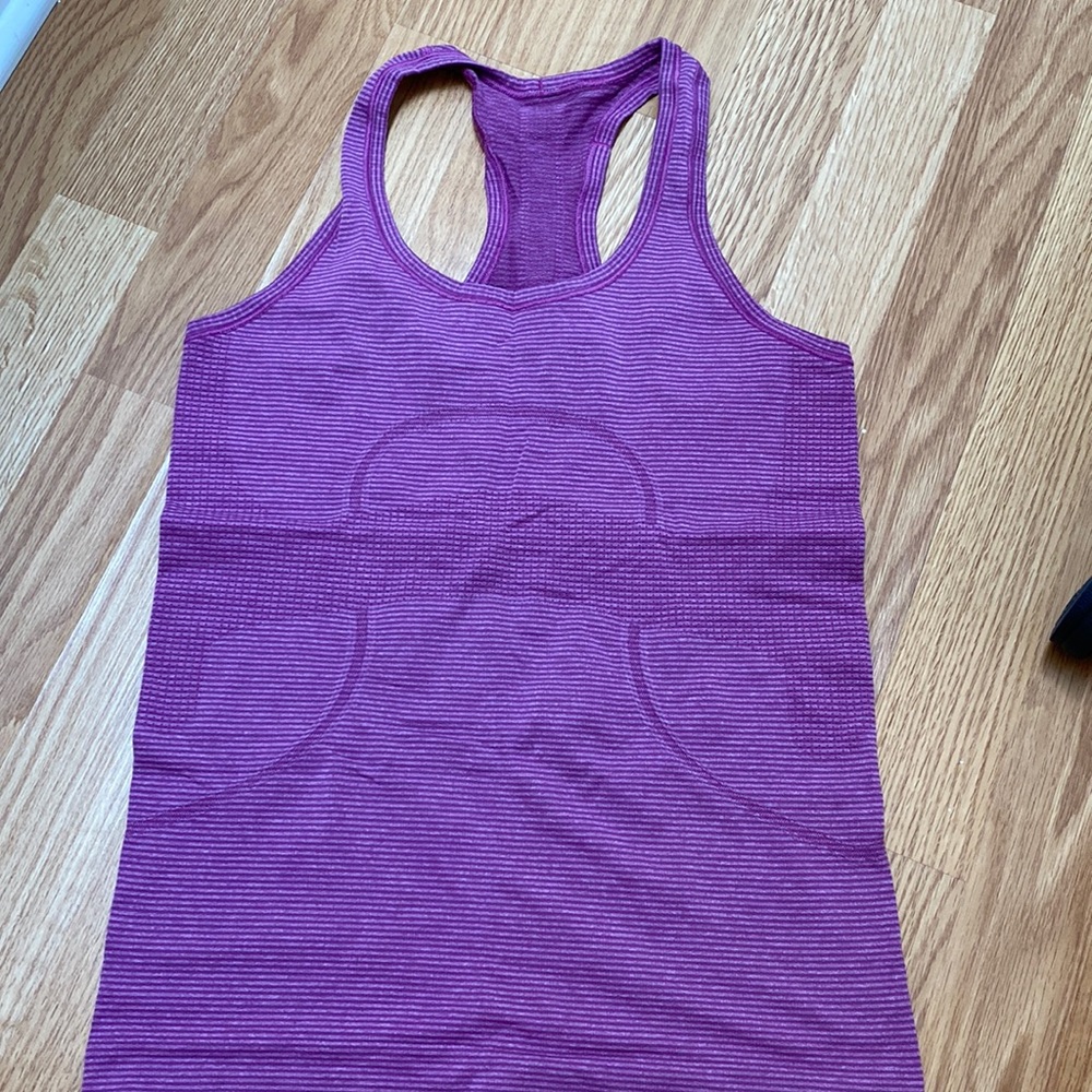 Lululemon Swiftly Tech Racerback Tank Top, purple tonka stripe, size 6, EUC